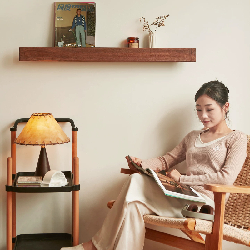 ชั้นวางของติดผนังไม้จริงวอลนัท - Home Decor Magazine บทวิจารณ์และราคา